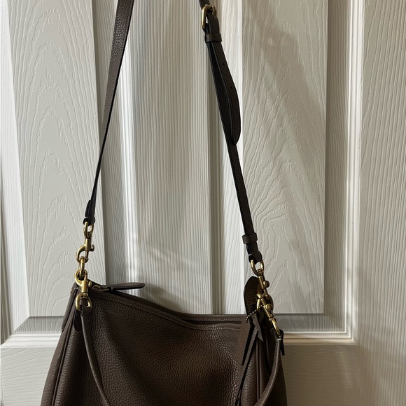 Coach Cary Leather Shoulder Bag - Picture 2 of 4
